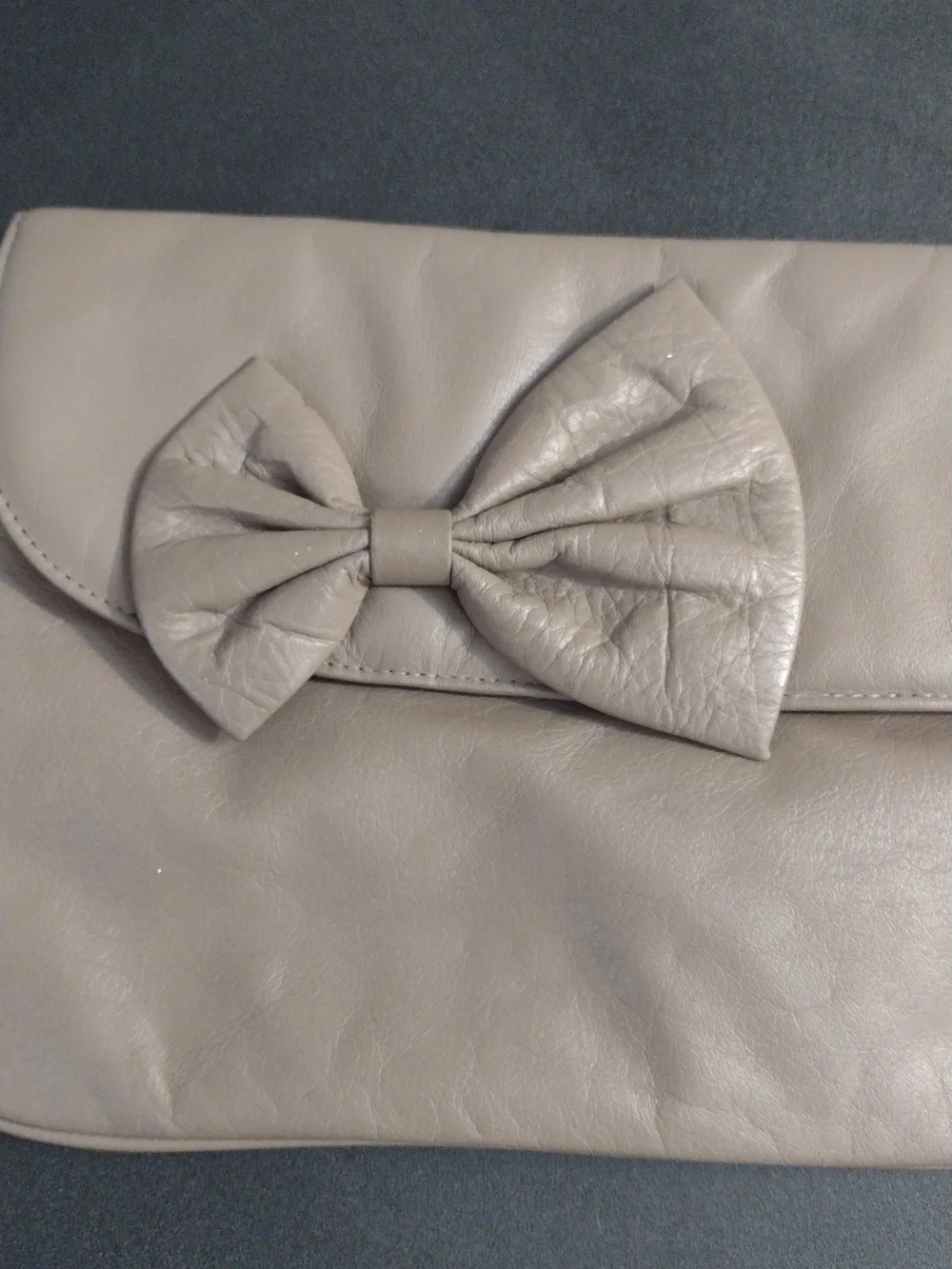 Andrea And Leo soft taupe